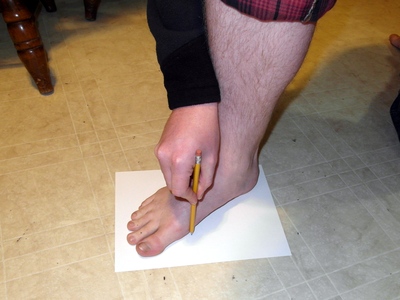 Trace Foot Outline On Cardstock.jpg